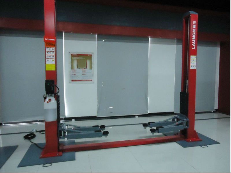 LAUNCH TLT235SB hydraulic car lift garage equipment 2 post lift for sale original LAUNCH