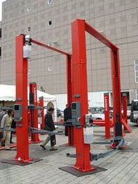 LAUNCH TLT235SB hydraulic car lift garage equipment 2 post lift for sale original LAUNCH