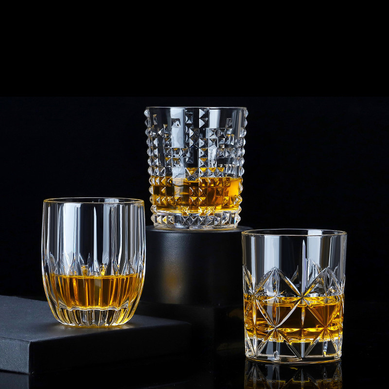 New Arrival Desgin Tumbler Thick Bottom Lead-free Bar Glass Party Custom Crystal Rotate Spin Spinning Whisky Glass