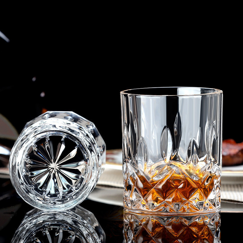 New Arrival Desgin Tumbler Thick Bottom Lead-free Bar Glass Party Custom Crystal Rotate Spin Spinning Whisky Glass