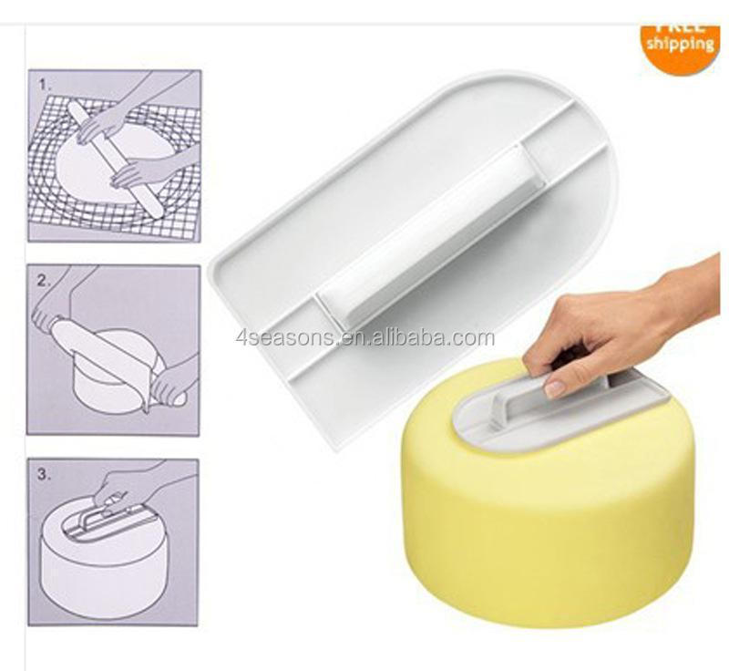 Cake scraper, cake smoother, classic cake decorating equipment