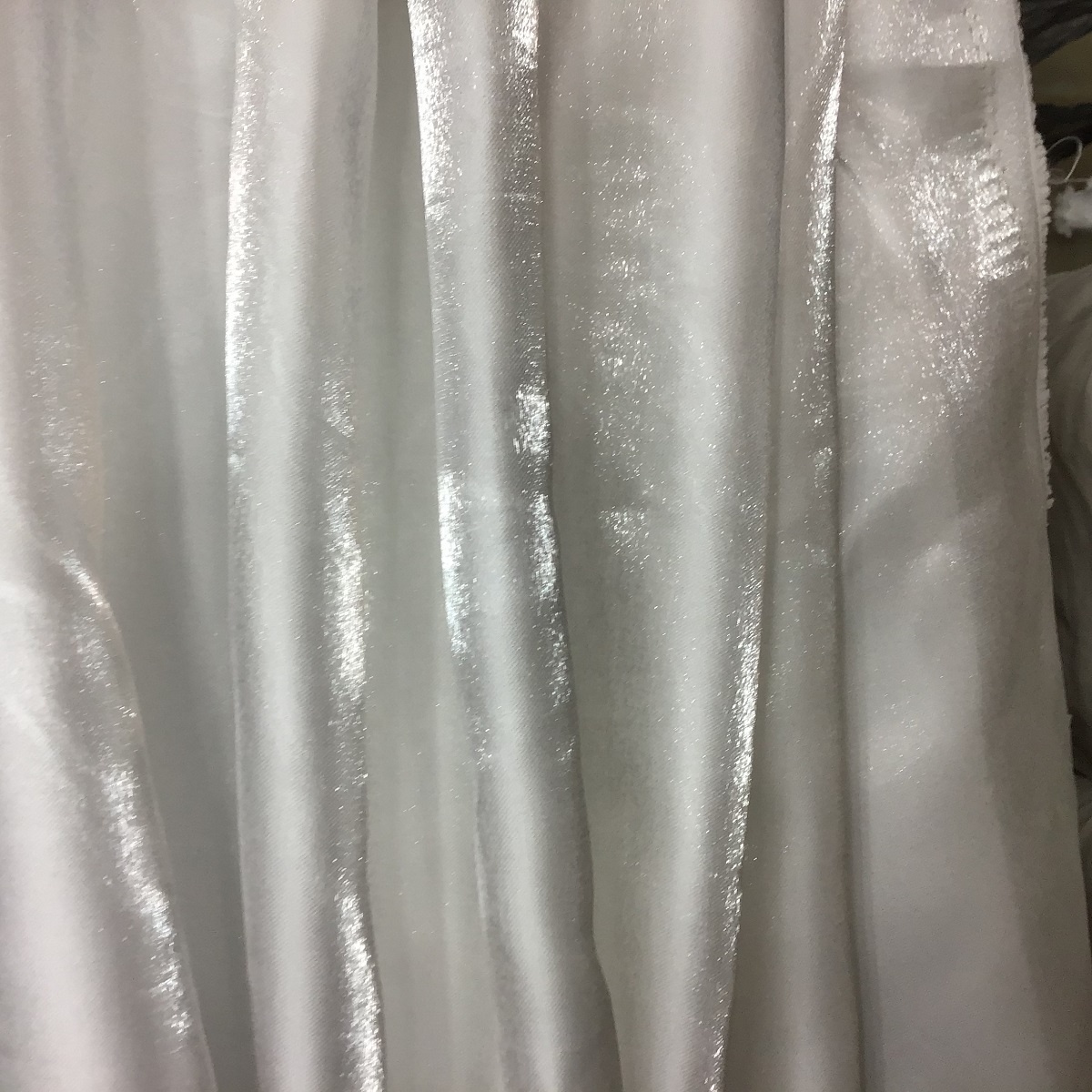 High-Grade Liquid Satin Fabric Crystal silk shiny satin fabric for dress Liquid Reflective Metallic