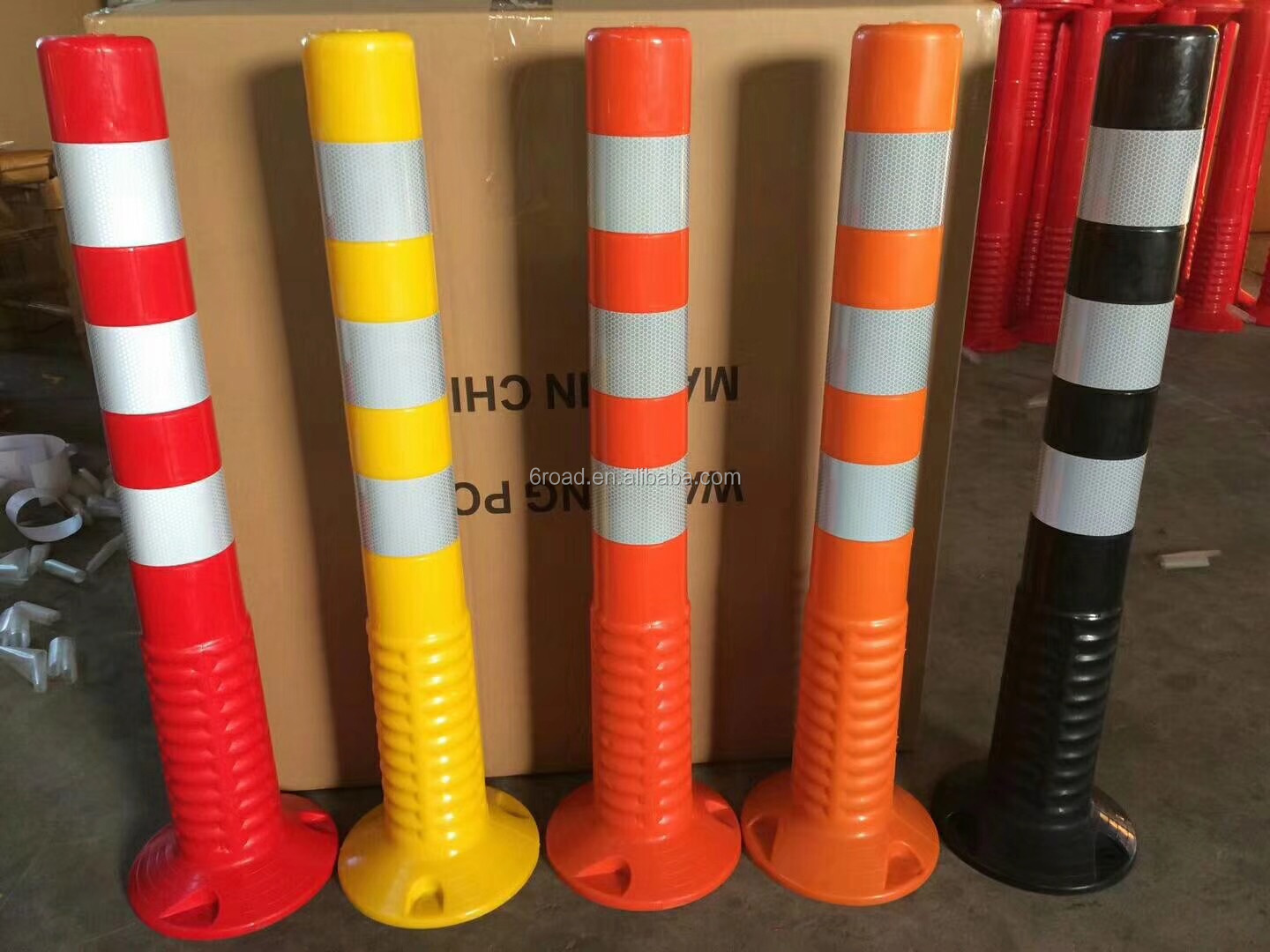 black color High Quality PU Spring Flexible Delineator Post, Traffic Bollards