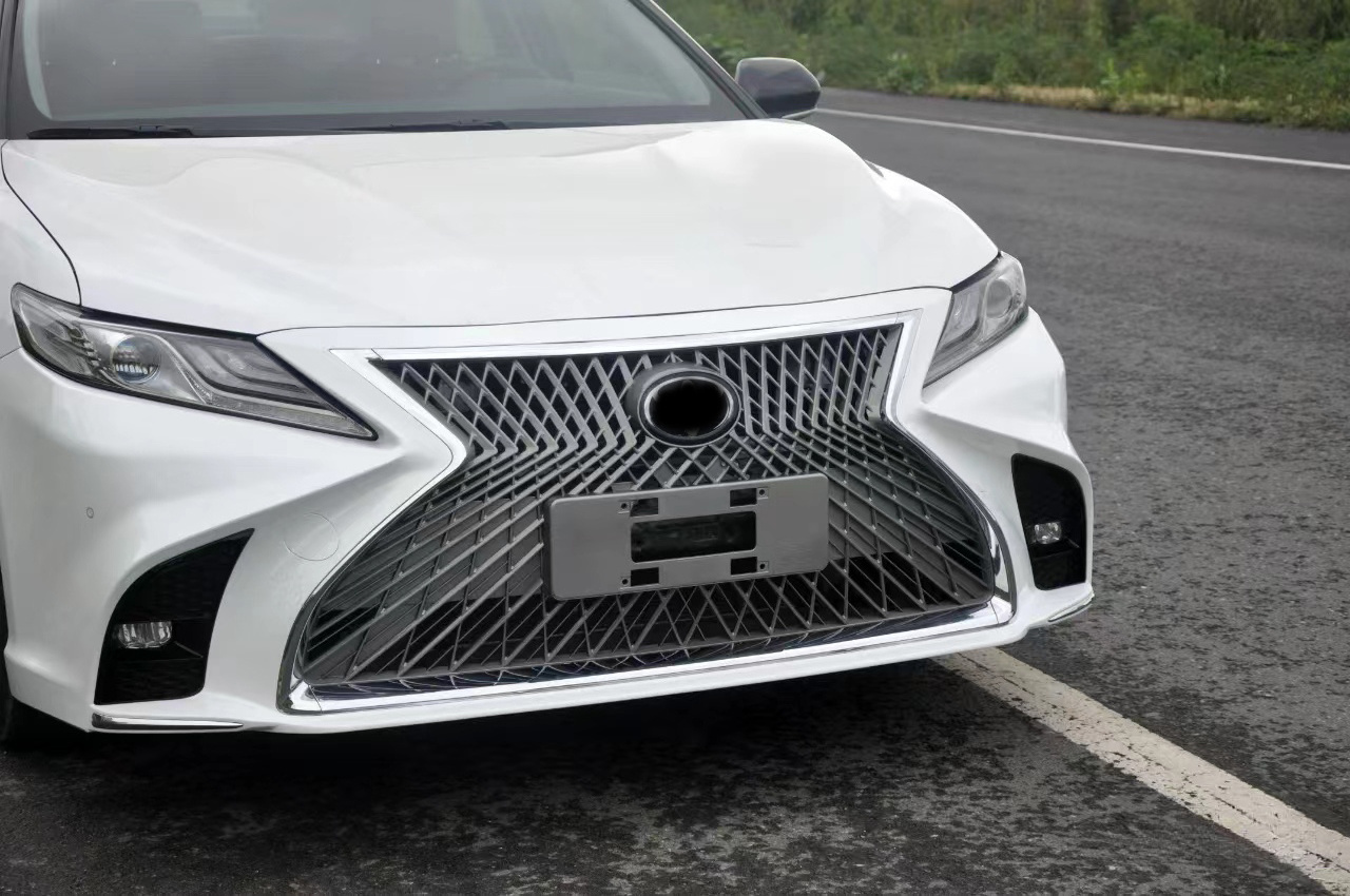 High quality kit for TO YO TA Camry 2018-2020 upgrade to Lexus LS model body kit with front bumper rear bumper and  Side skirt