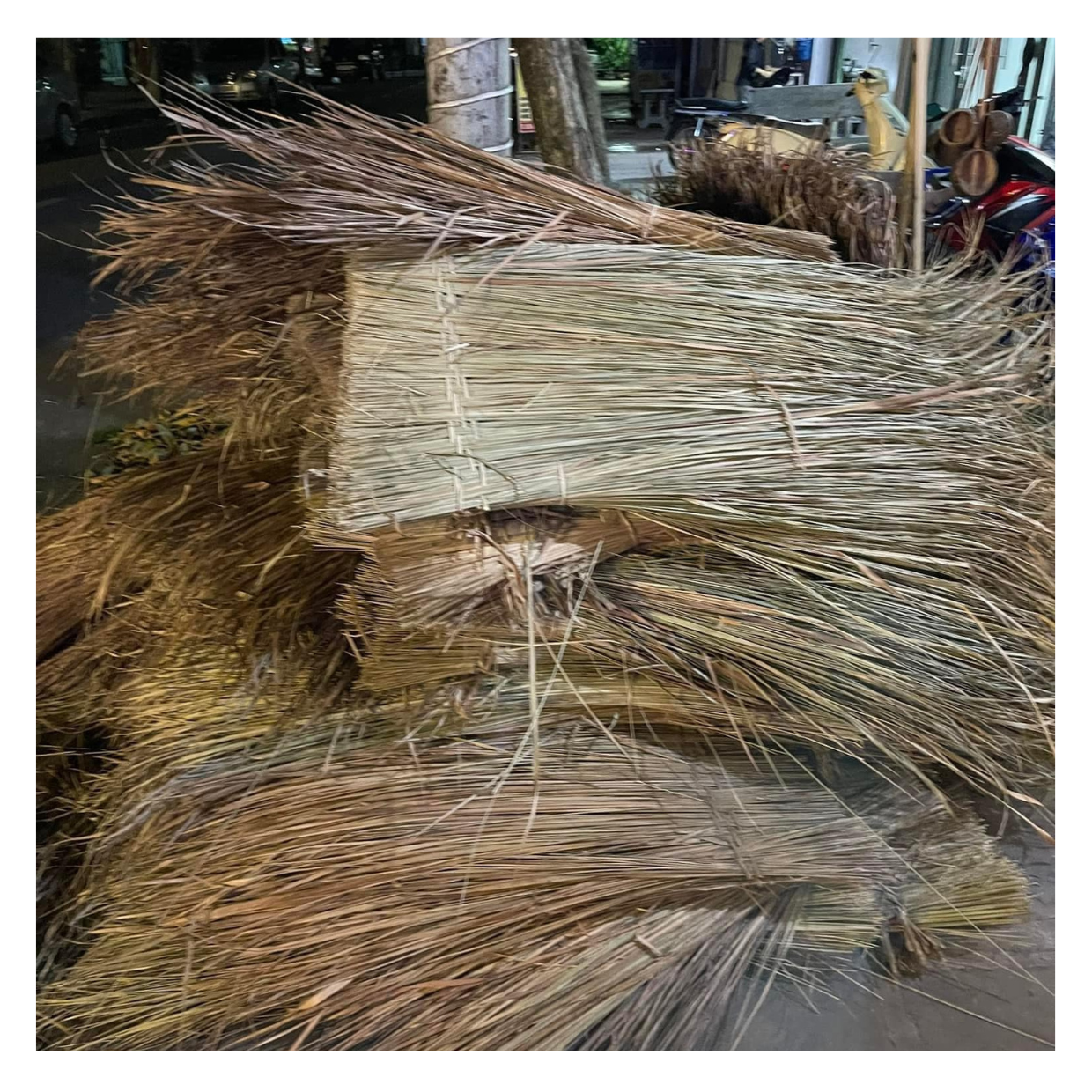 Best Selling Natural Material Thatched Roof For Outdoor Backyard Living Gazebo And Traditional Grass Thatched Roof