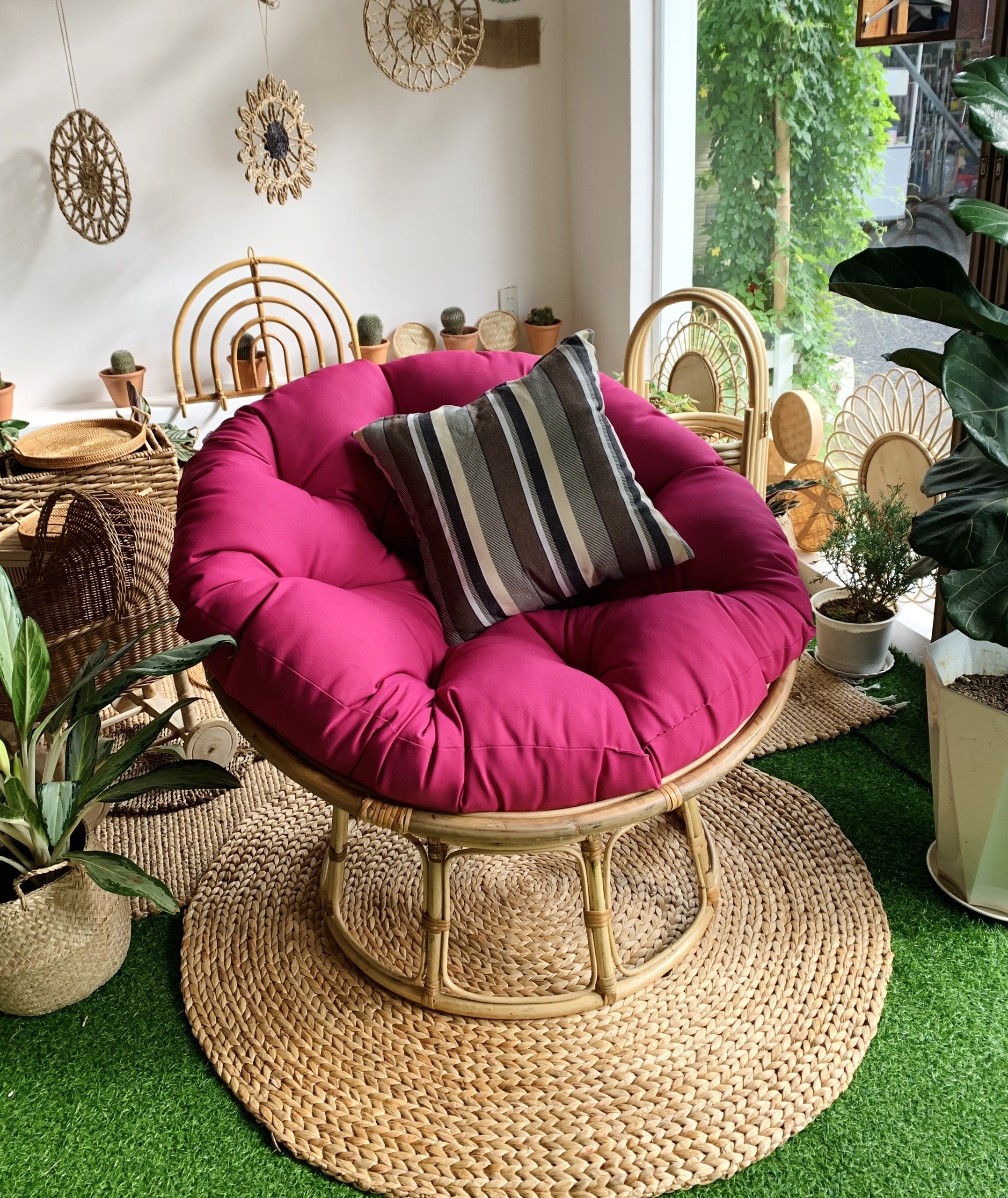 Best furniture for decor Rattan papasan - Livingroom rattan chair - Vietnamese rattan papasan chair with colorful cushion -