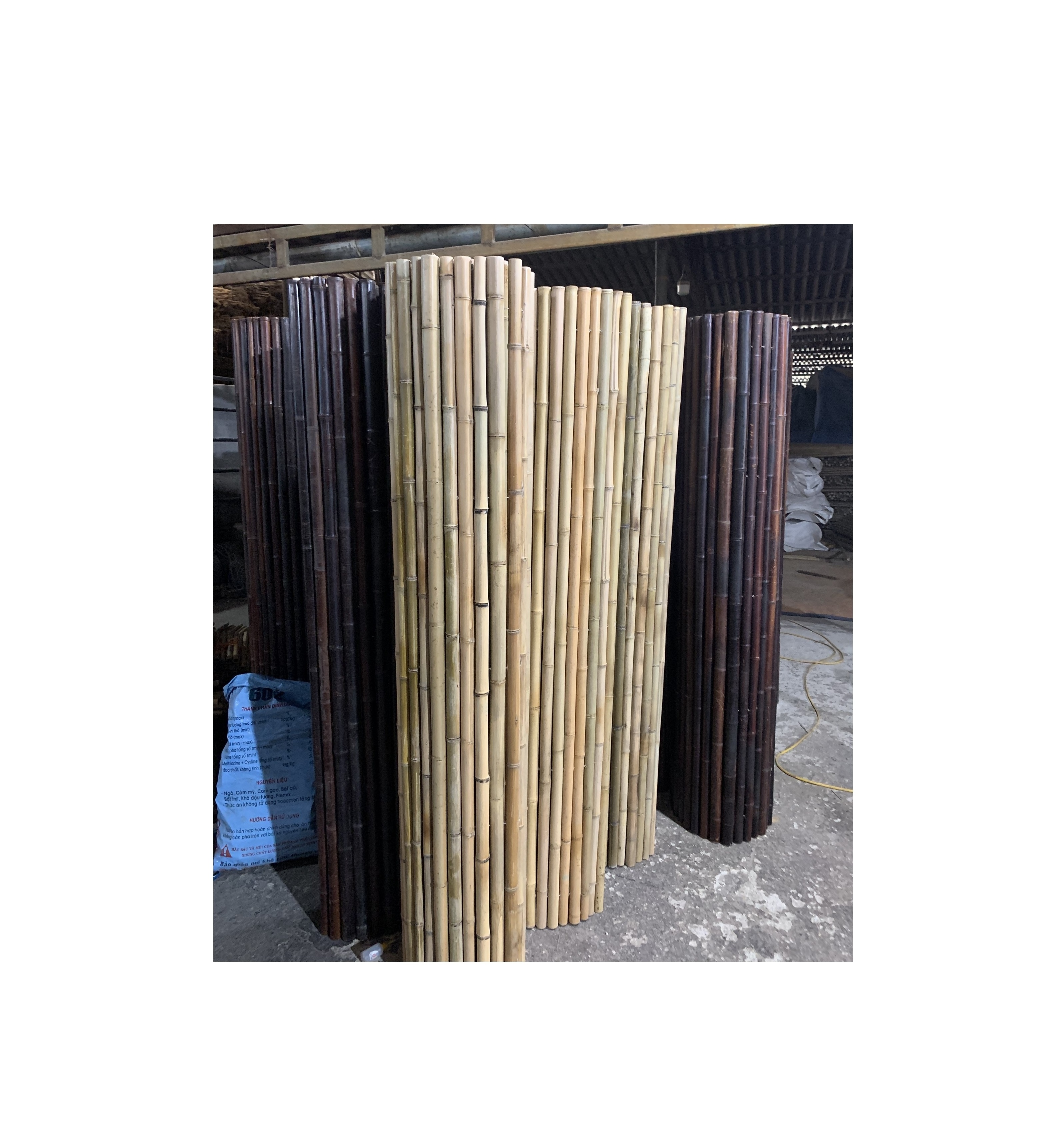 High quality Natural Bamboo Fence 8ft X 8ft / Black bamboo garden buildings /Large and Extra-Large Bamboo poles material