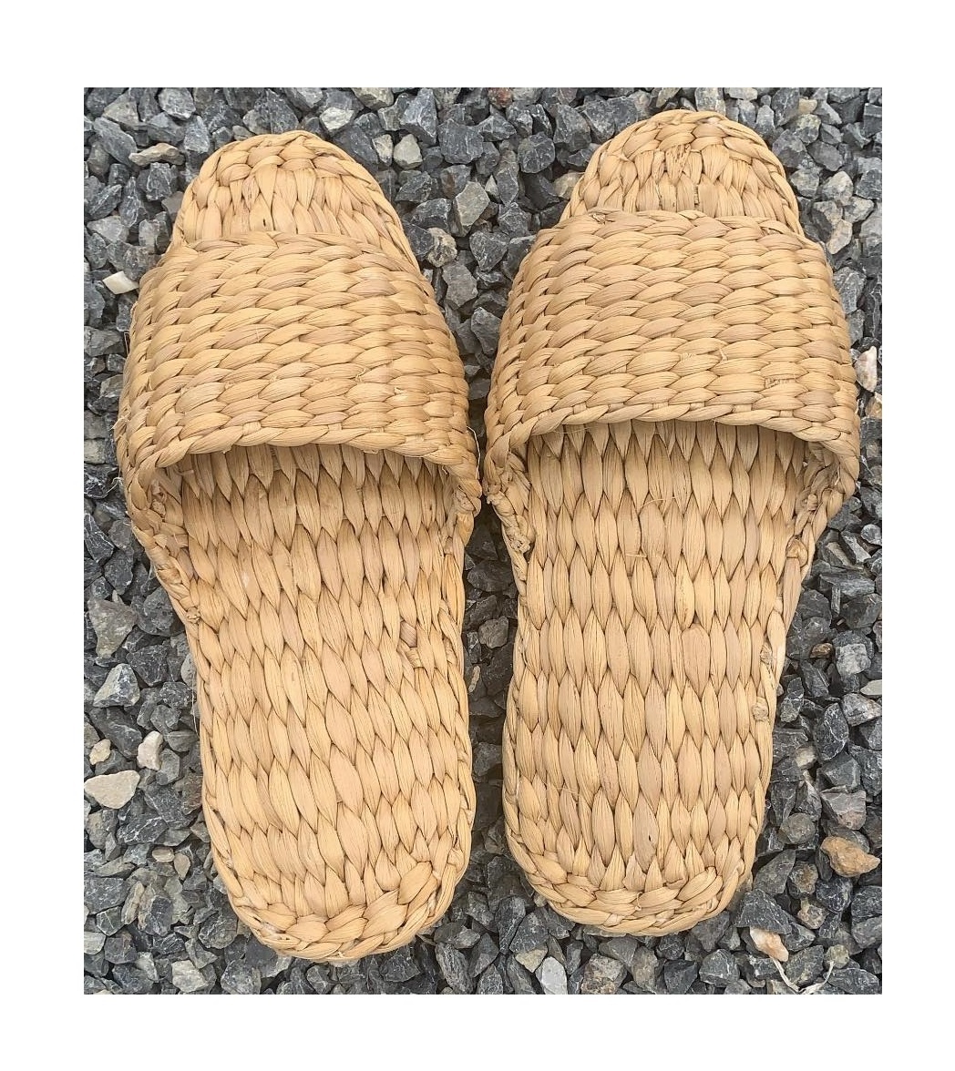 Customizable sizes women's slippers handmade water hyacinth cheap slipper shoes flat sandals export bulk quantity