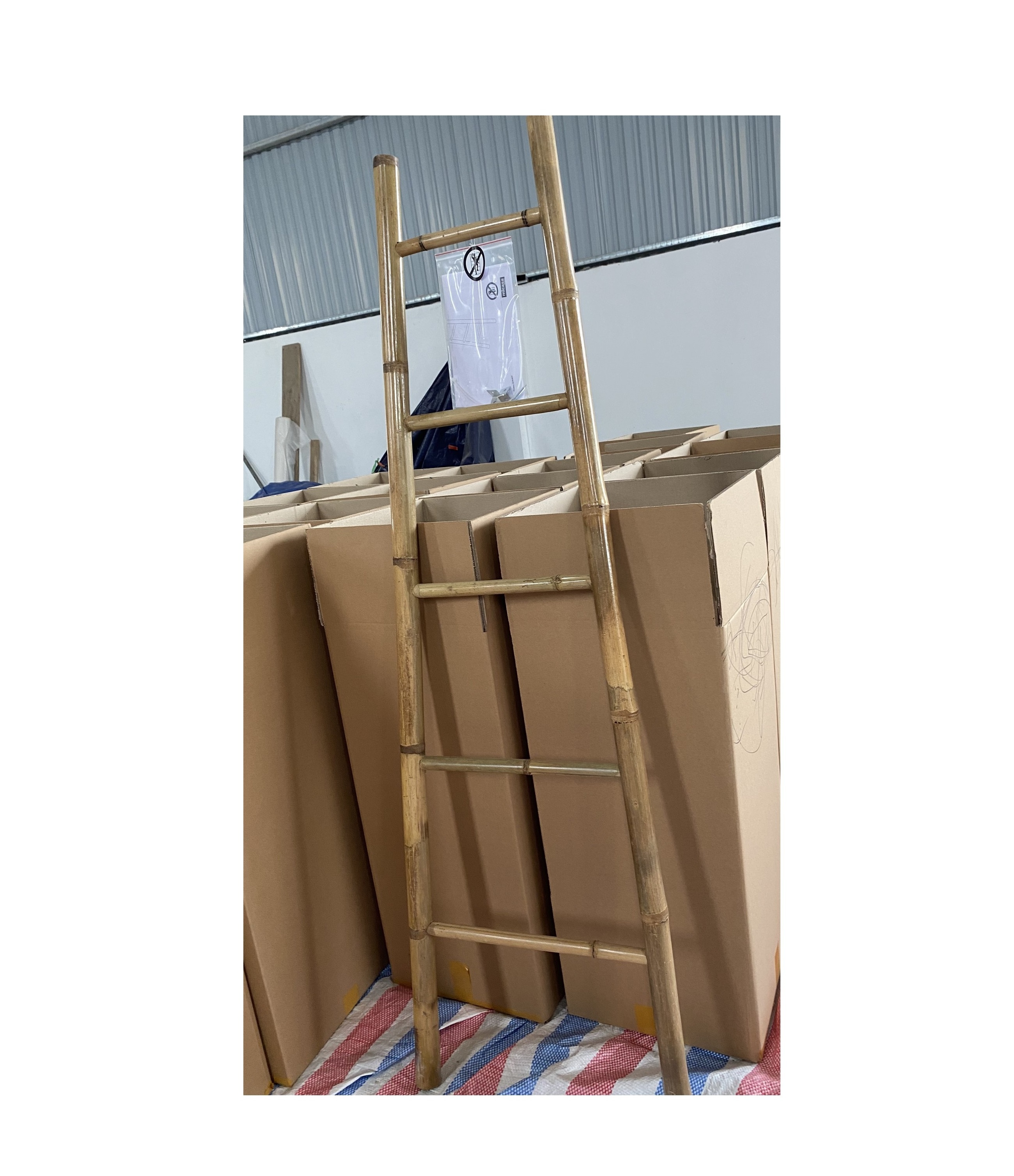 Vertical Bamboo Towel Hanger Folding Towel Storage Ladder use for bathroom accessories towel racks home hotel furniture stools