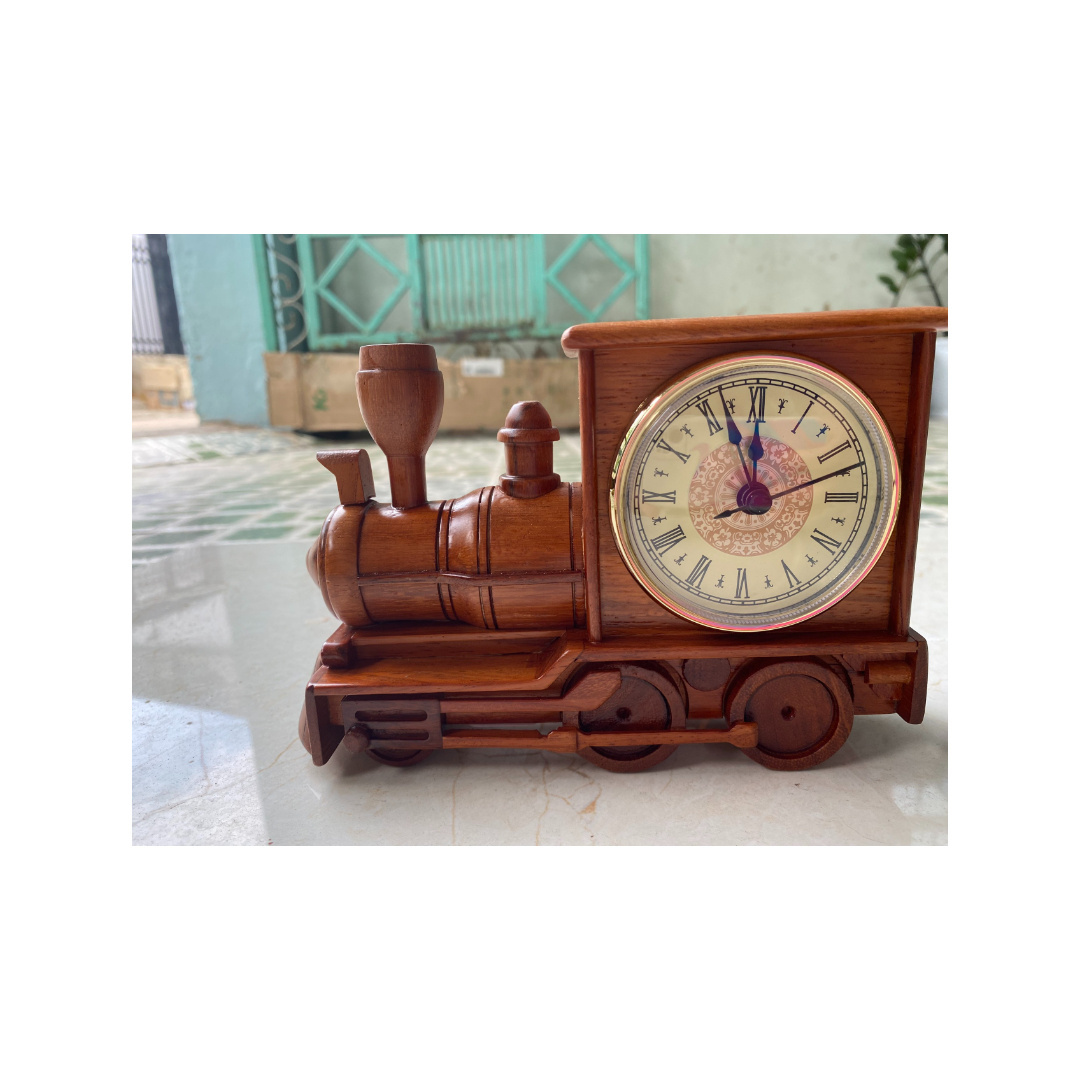 Wholesales Wooden Model Wooden Train With Clock Wooden Crafts Wooden Gift For Decor