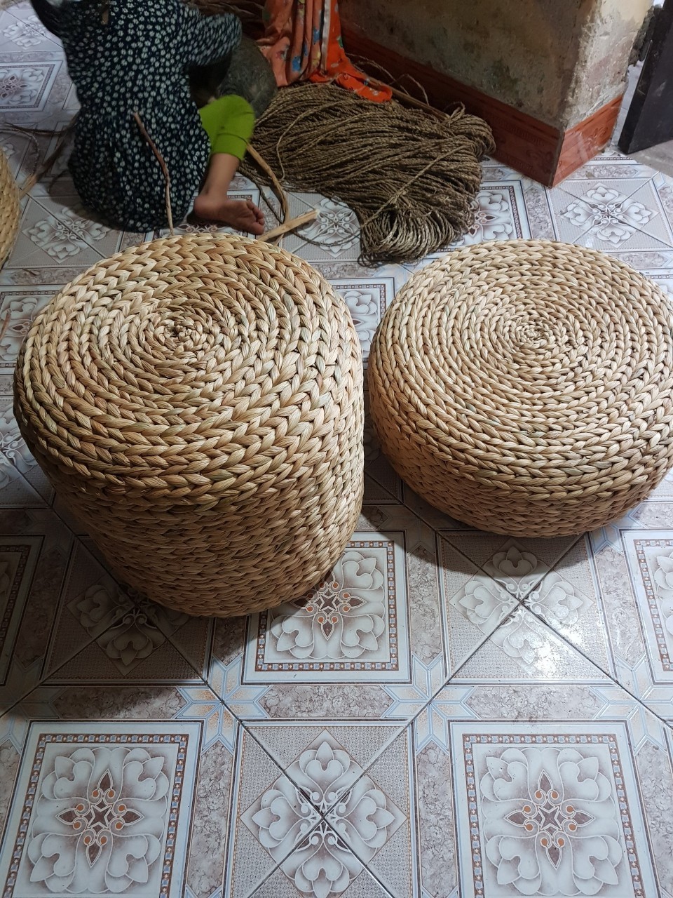 Hand-Woven Water Hyacinth Round Cushion Ottoman With Natural Color Size Made In Vietnam