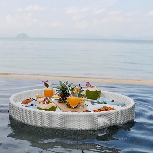 Float Tray Is used to Serve Breakfast in Swimming Pool - Hot Coming Summer Rattan Floating Tray from Vietnam