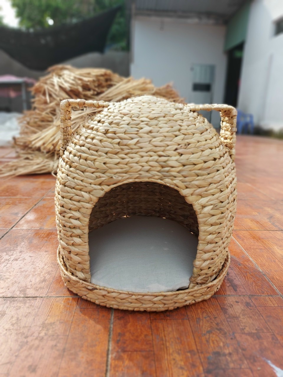 Vintage Wicker Rattan Pet Bed With Cushion/Handwoven Wicker Hideaway House Cat Tree/Natural Pet House Hanging Toys For Cats