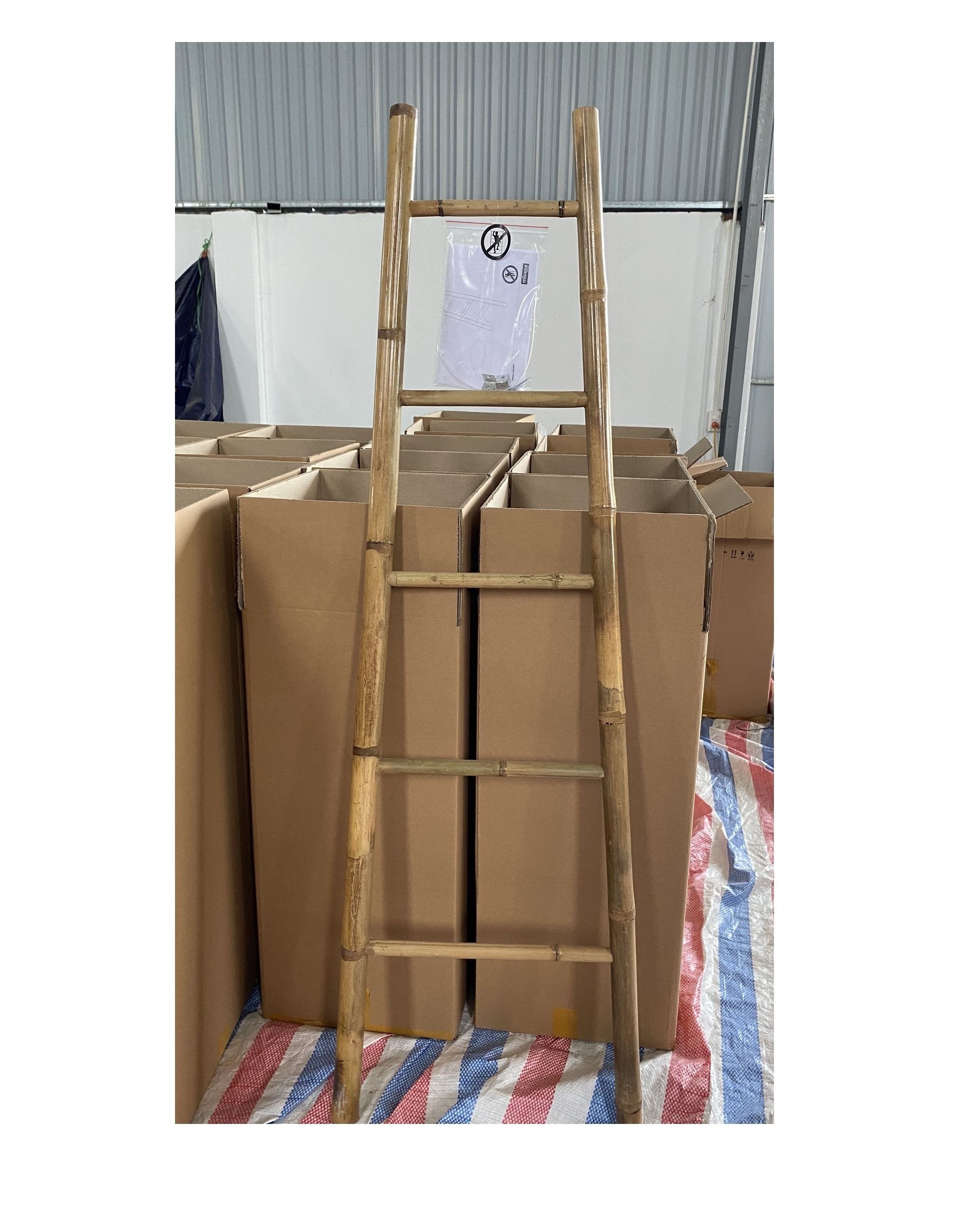 Vertical Bamboo Towel Hanger Folding Towel Storage Ladder use for bathroom accessories towel racks home hotel furniture stools