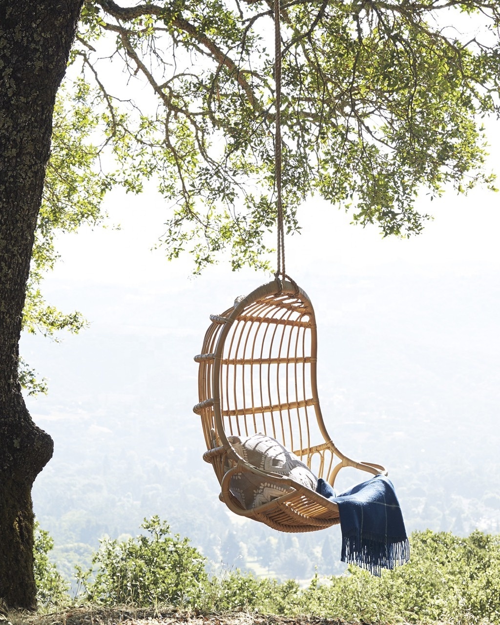 Scandinavian natural rattan hanging swing chair - Vietnam rattan hanging basket chair for living room - Factory rattan furniture