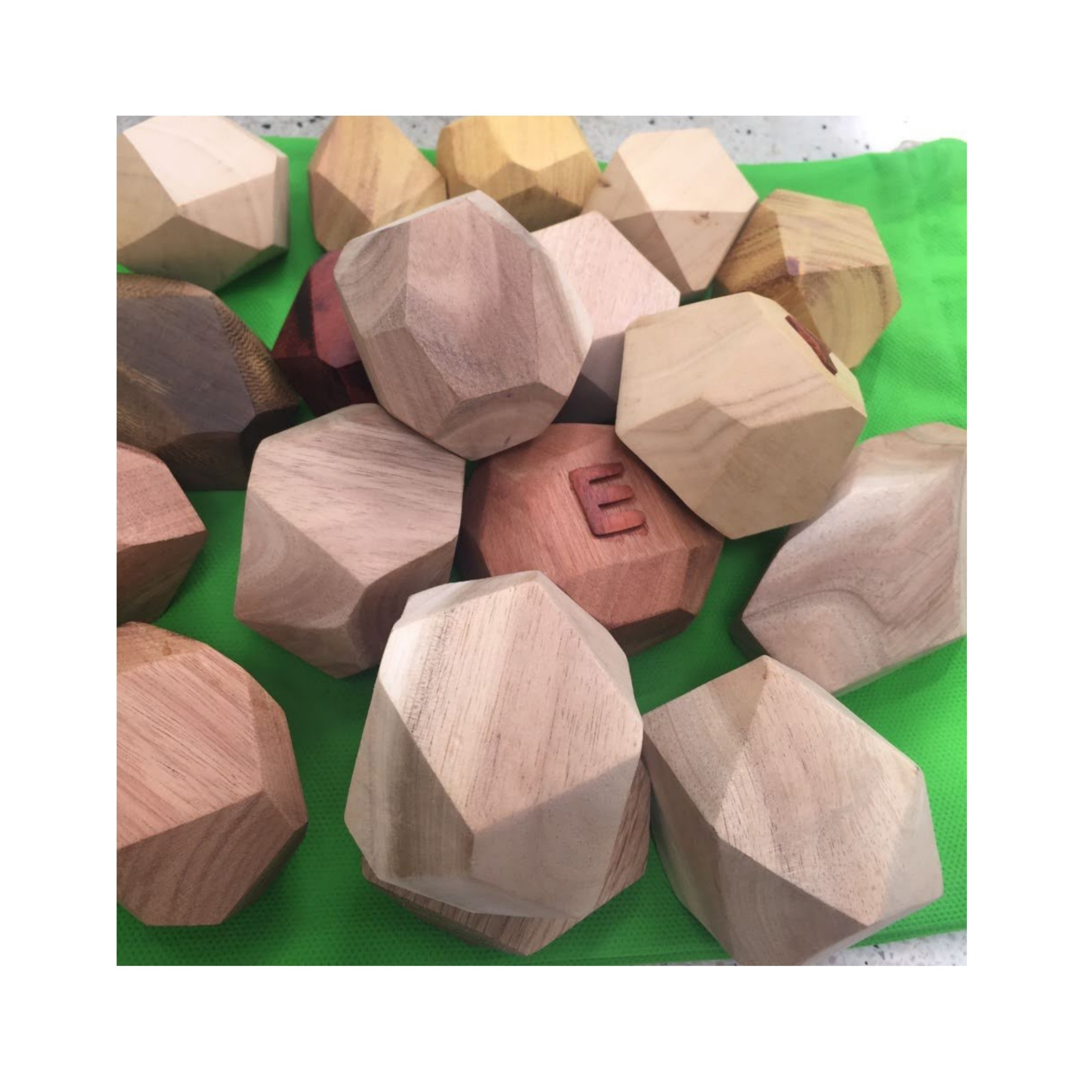 Tumi Ishi Wood Rock - All small and large pieces are made of wood and crafted by hands to balance themselves at any position. 99 Gold Data