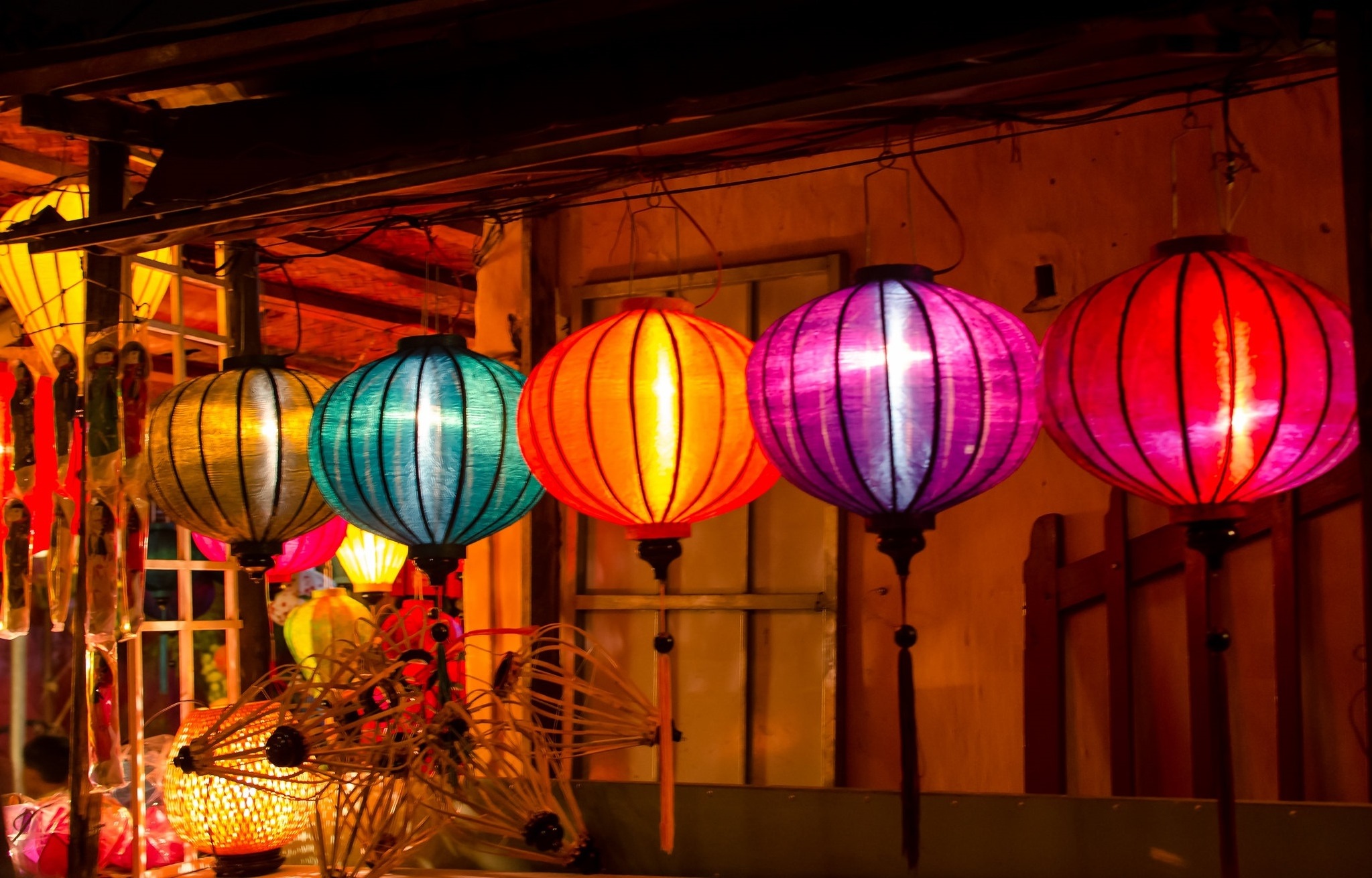 TRADITIONAL STYLE BEST PRICE FOR SILK LANTERN  PAPER SILK LANTERN IN BULK FROM VIET NAM