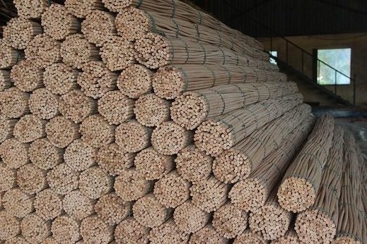 Raw rattan cane/ Rattan cut pole full pole for making Other Furniture