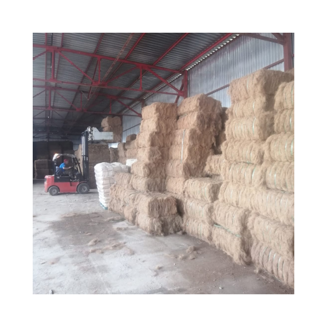 Best Choice From Vietnam-Cocopeat Fiber Chip Low EC/ 100% Coco Husk Cocopeat /Coir Pith For Plants High Quality Hot Sales