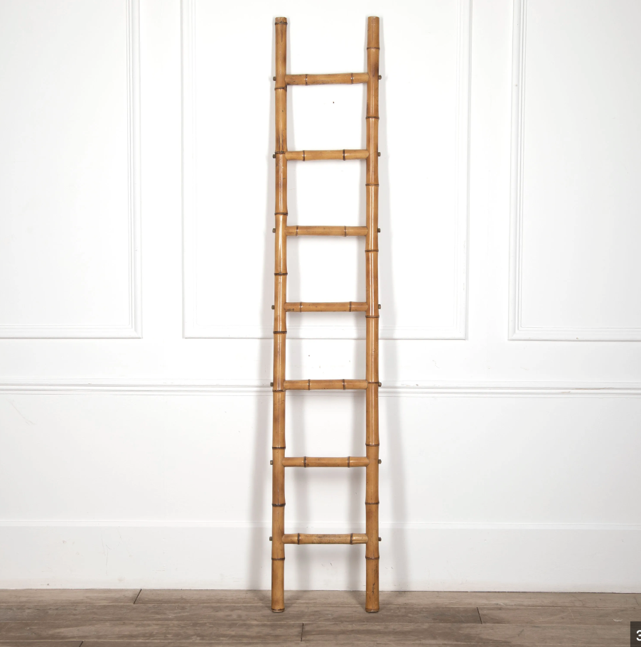 LADDER MADE FROM BAMBOO SELL IN BULK HIGH QUALITY FOR HANGINF CLOTHES IN BATHROOM LUXURY STYLES