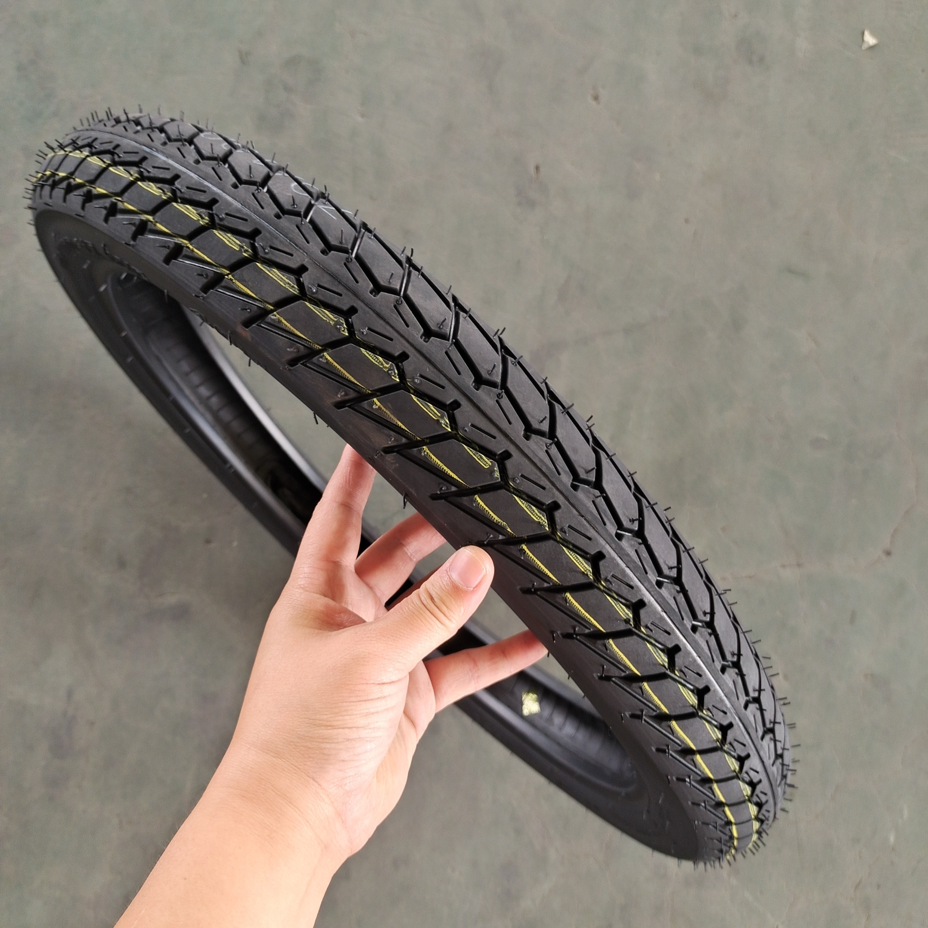 Motorcycle tyre 70/100-17 , china motorcycle tubeless tyre 70100-17 60/100-17  tire