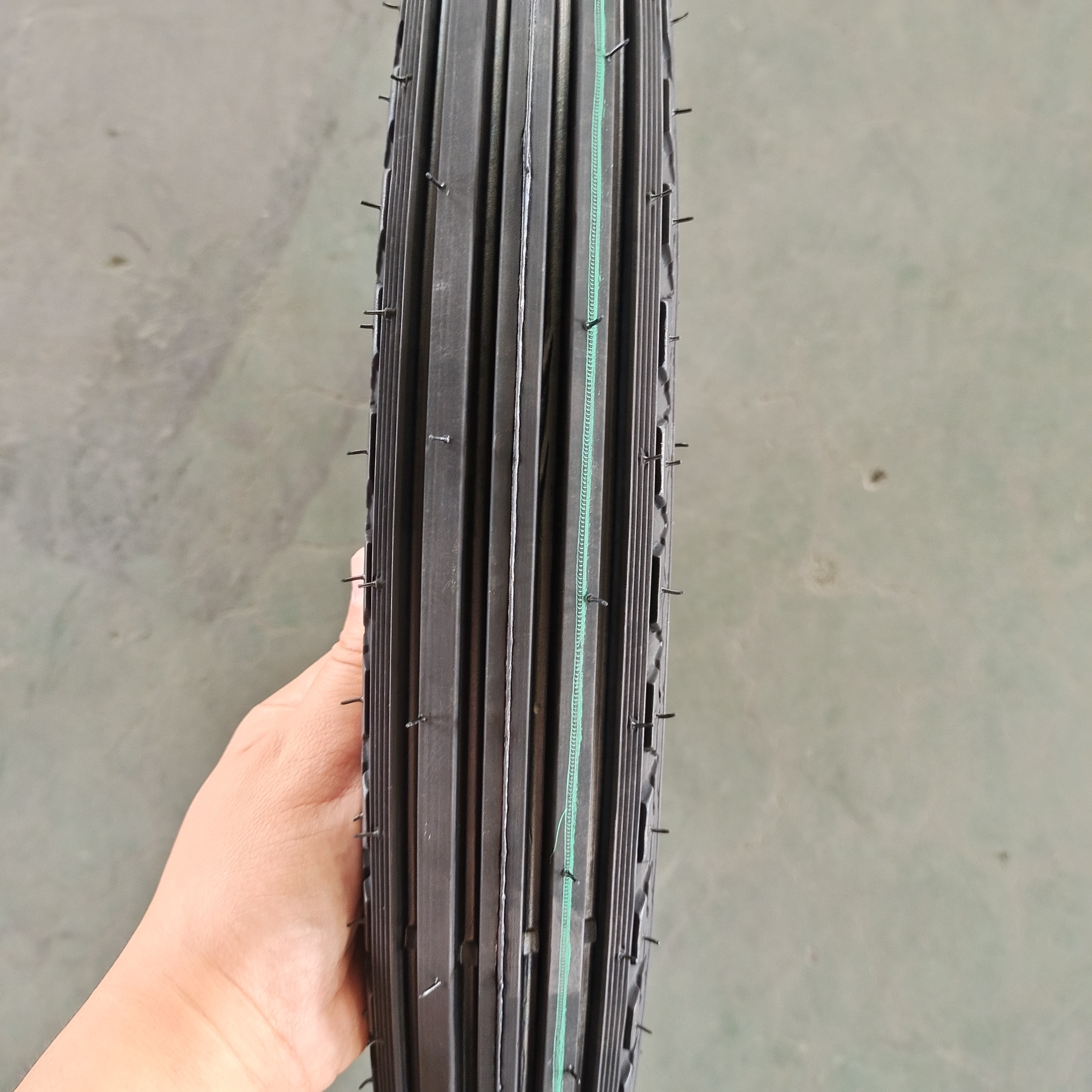 Hot sale high quality sawtooth vintage motorcycle tire tyre 2.75-17