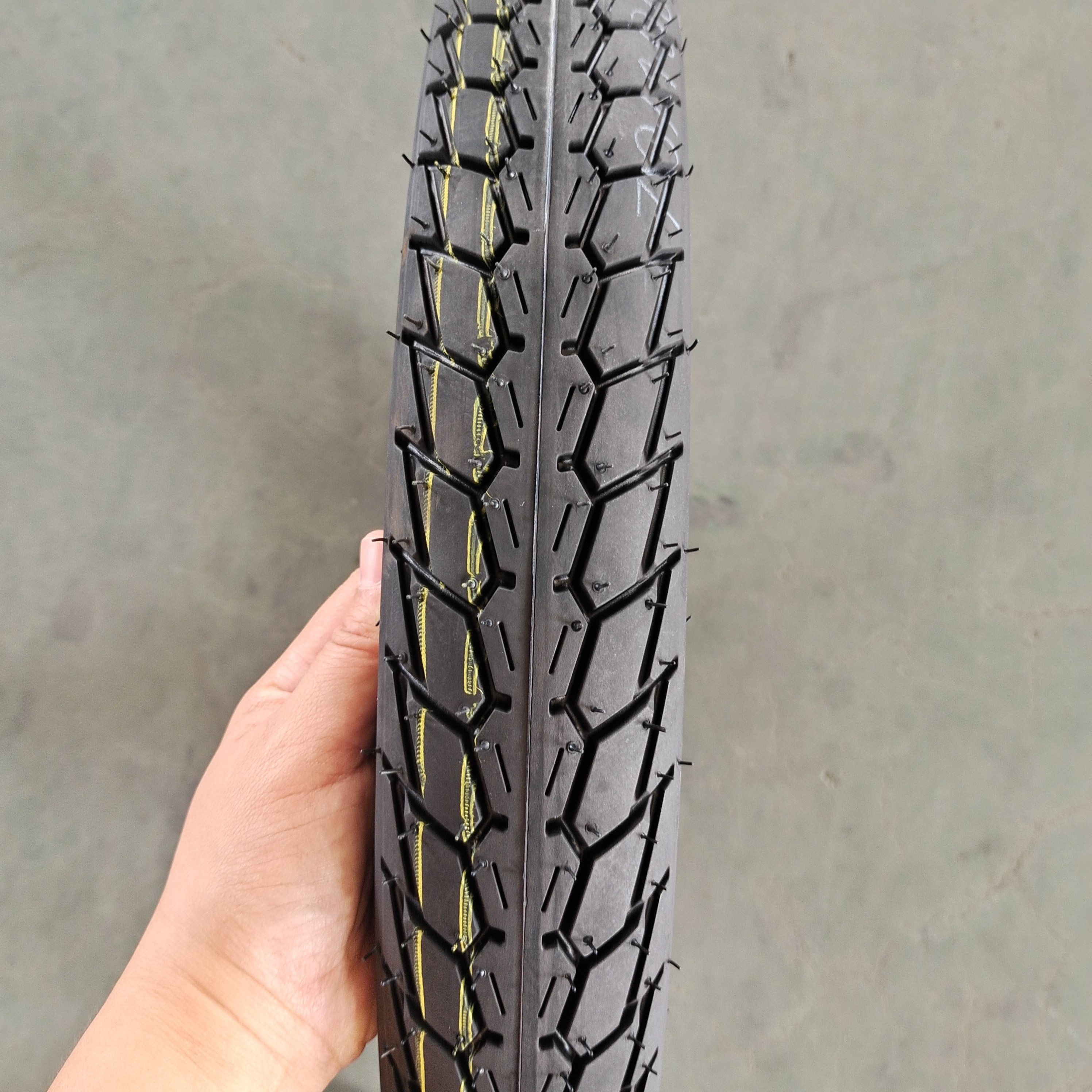 Motorcycle tyre 70/100-17 , china motorcycle tubeless tyre 70100-17 60/100-17  tire