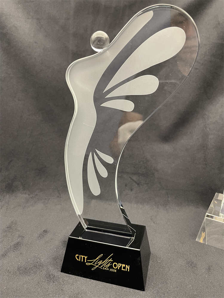 PUJIANG  customized Butterfly Shaped Award Custom Woman Angel Wing k9  Crystal Trophy