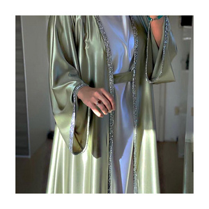 2023 OEM Designs Eid Dubai Islamic Elegant Modest Open Abaya Inner Slip Dress Set Diamond Satin Silk Abaya Women Muslim Dress