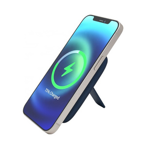 Factory price wireless power bank wireless charger with holder multi function chargers 5000mAh LI battery fast chargers