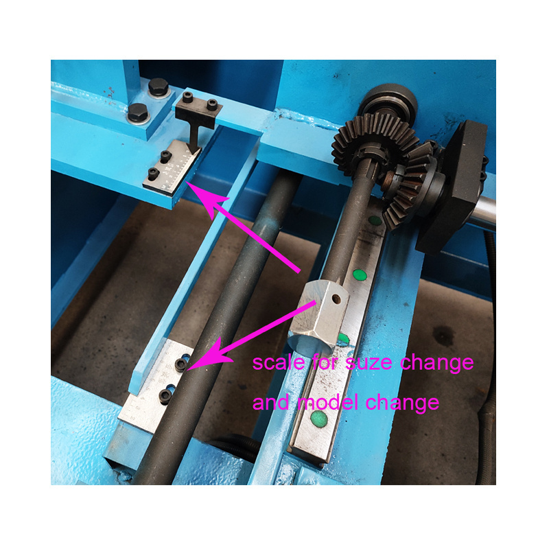 C purlin machine auto change size C Z steel profile metal channel roll forming making machine