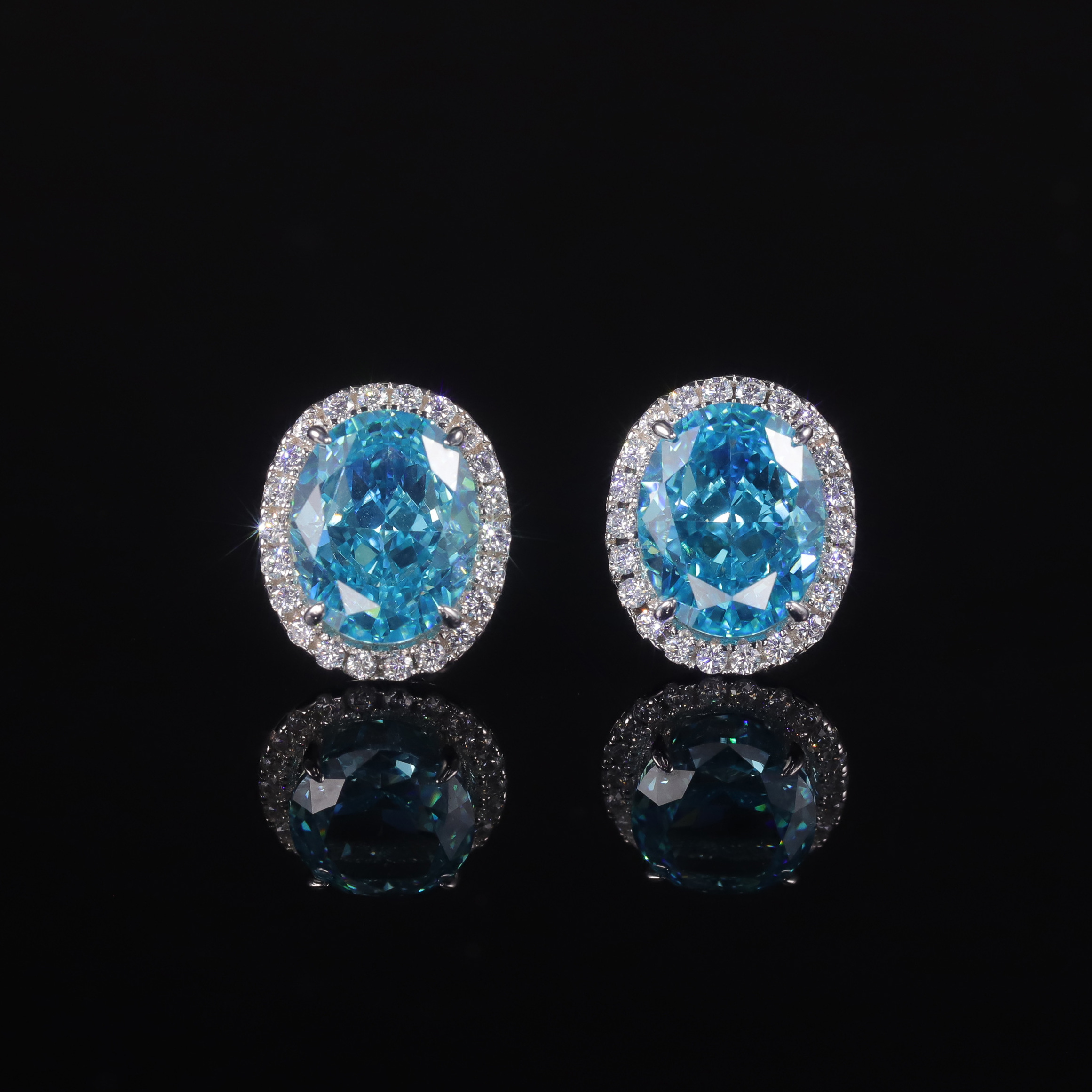 AE067 Wedding Luxury 925 Sterling Silver Women Oval Cut 8x10mm Aquamarine Blue Crushed Ice CZ Blue Diamond Earrings