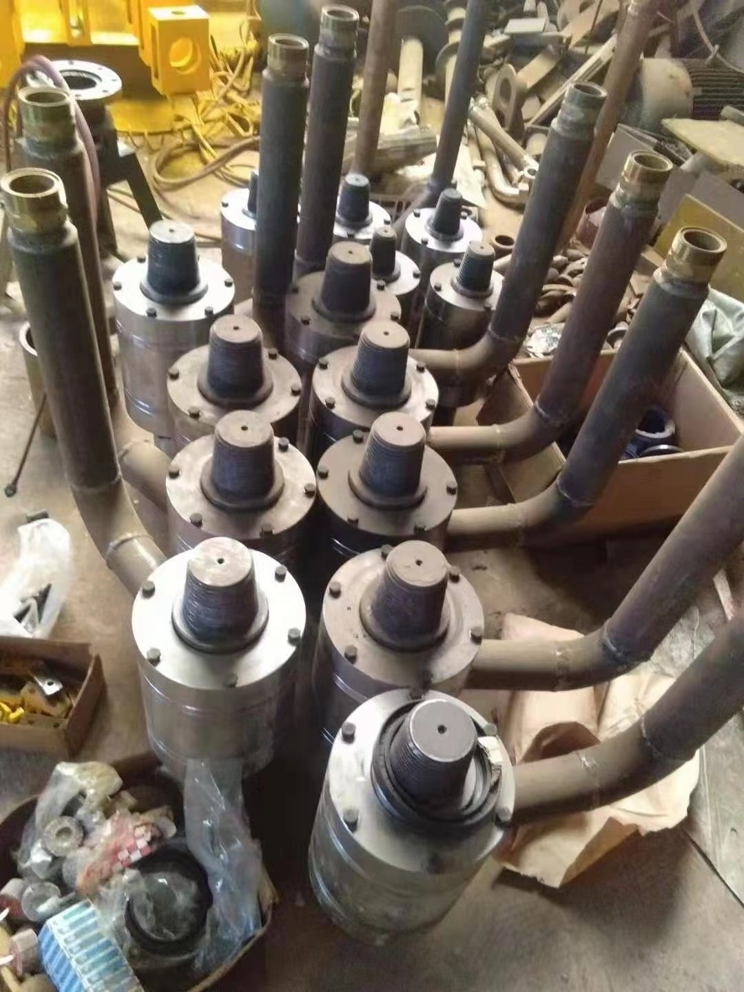 Water well drilling rig's tool to refit to a hydrodynamic drilling rig use mud pump water swivel faucet