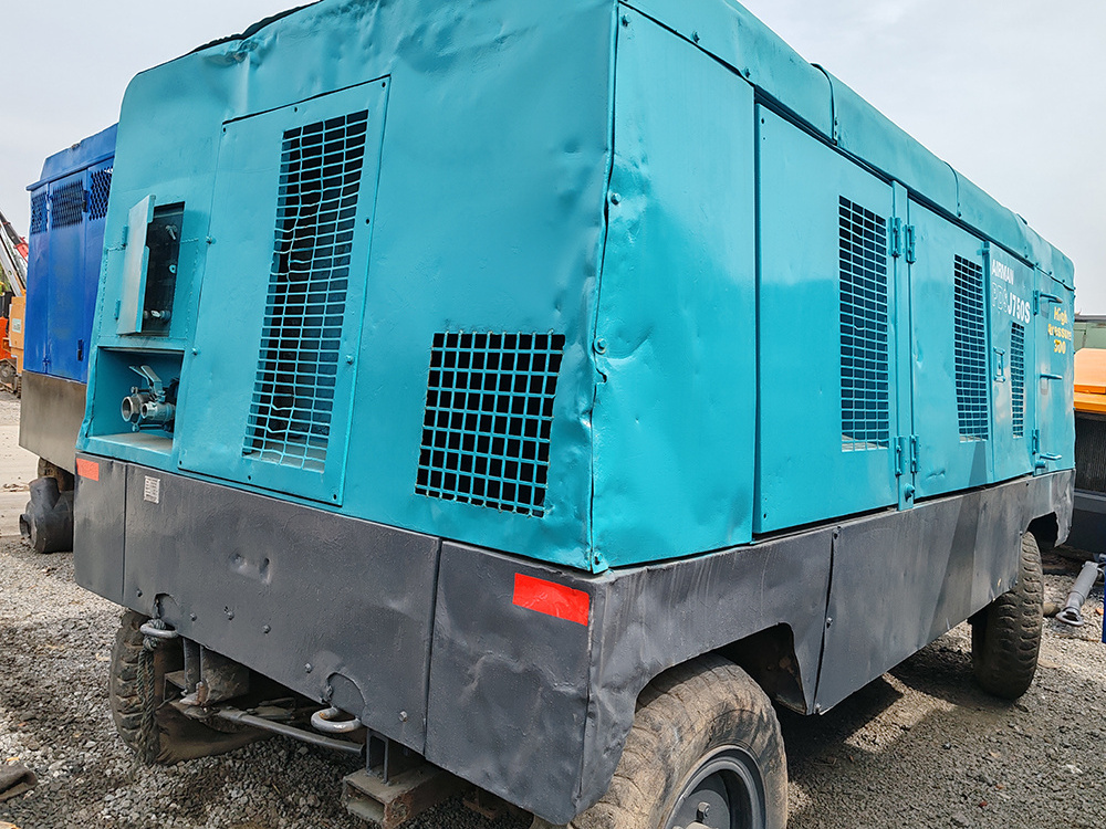 750cfm Second hand 2017 model Airman PDS750S  HONI engine 20.8 bar portable diesel Screw air compressor