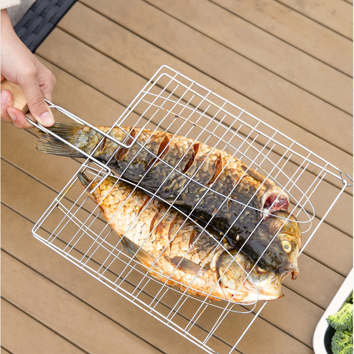 Quality Barbecue Kits Wood Handle BBQ Grill Basket Stainless Steel Vegetable Fish Grill Basket