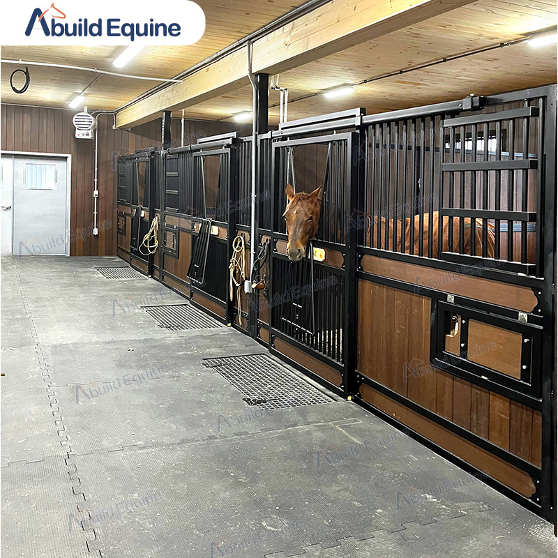 High Quality Hot Dip Galvanized luxury Indoor Horse Stable with bamboo and sliding gate