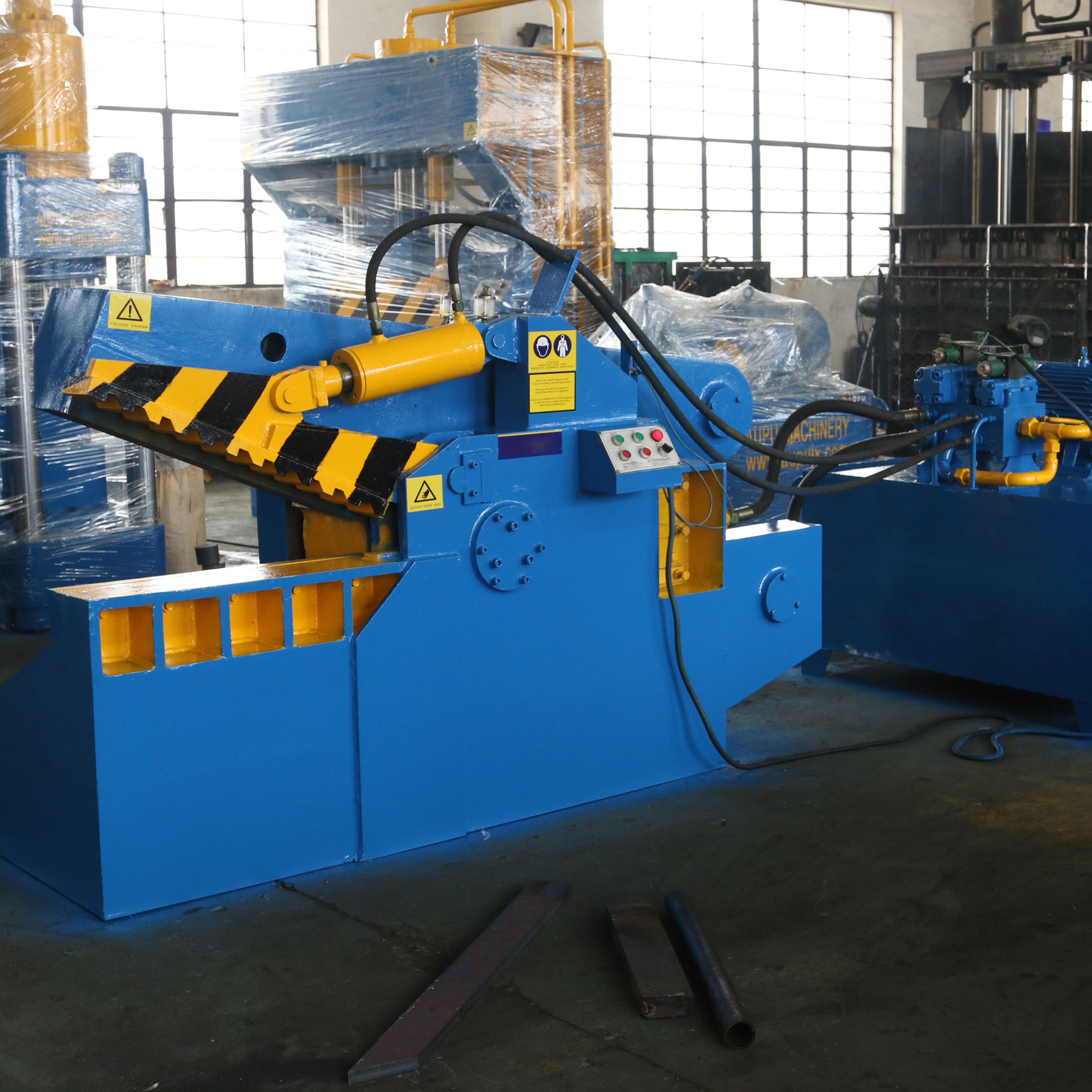 hydraulic alligator shearing machine/ split alligator shears/ hydraulic sheet metal cutting machine