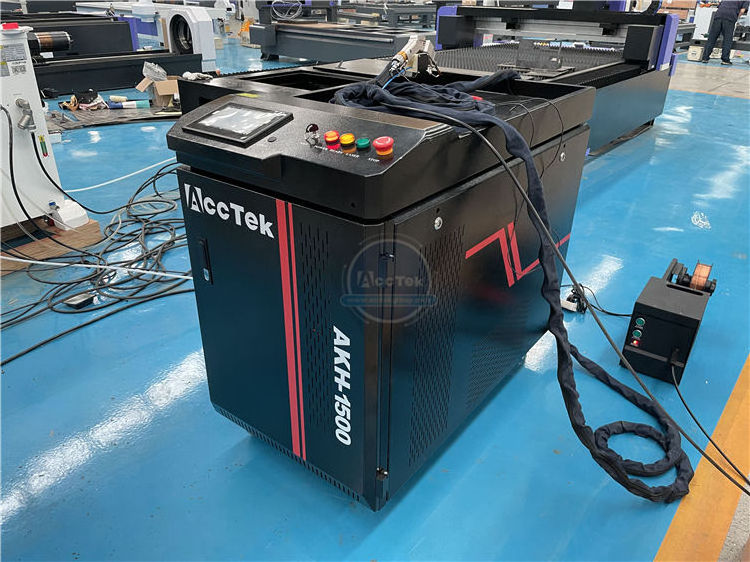 handheld portable Laser Welding Machine1500w 2000w fiber laser welding machine for Metal stainless steel price