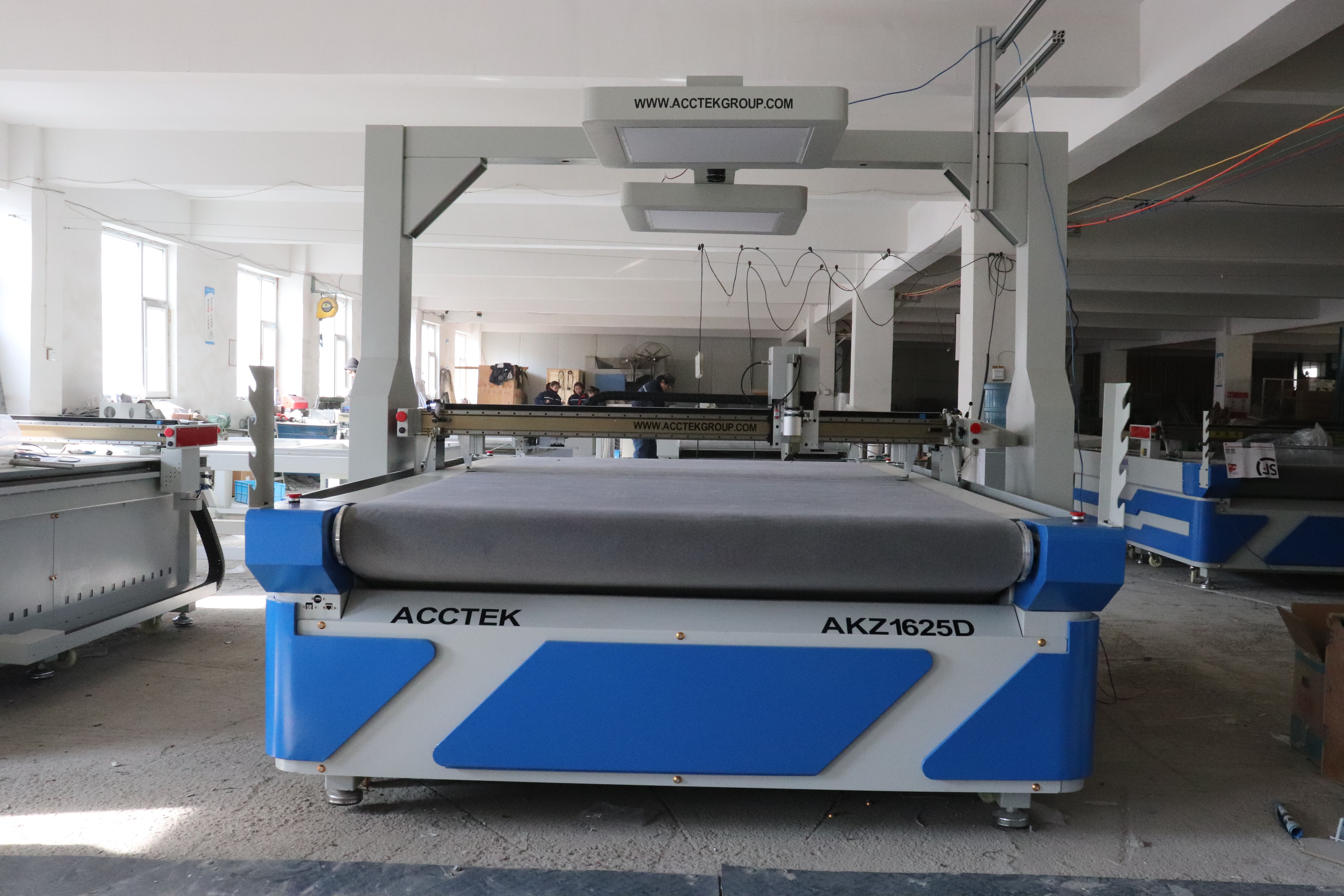 AccTek manufacturer Computer control cnc fabric cutting machine for cloth