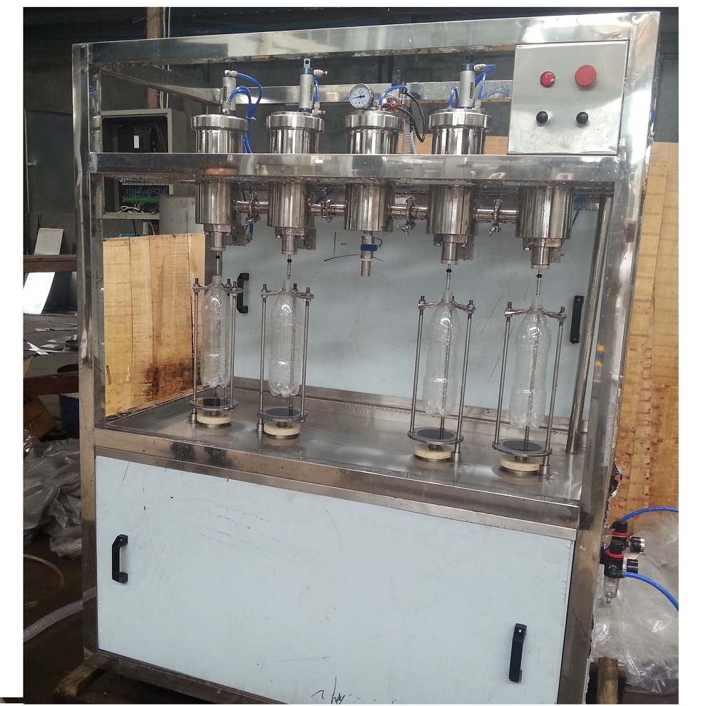 Semi-automatic carbonated beverage with syrup filling machine 1000BPH