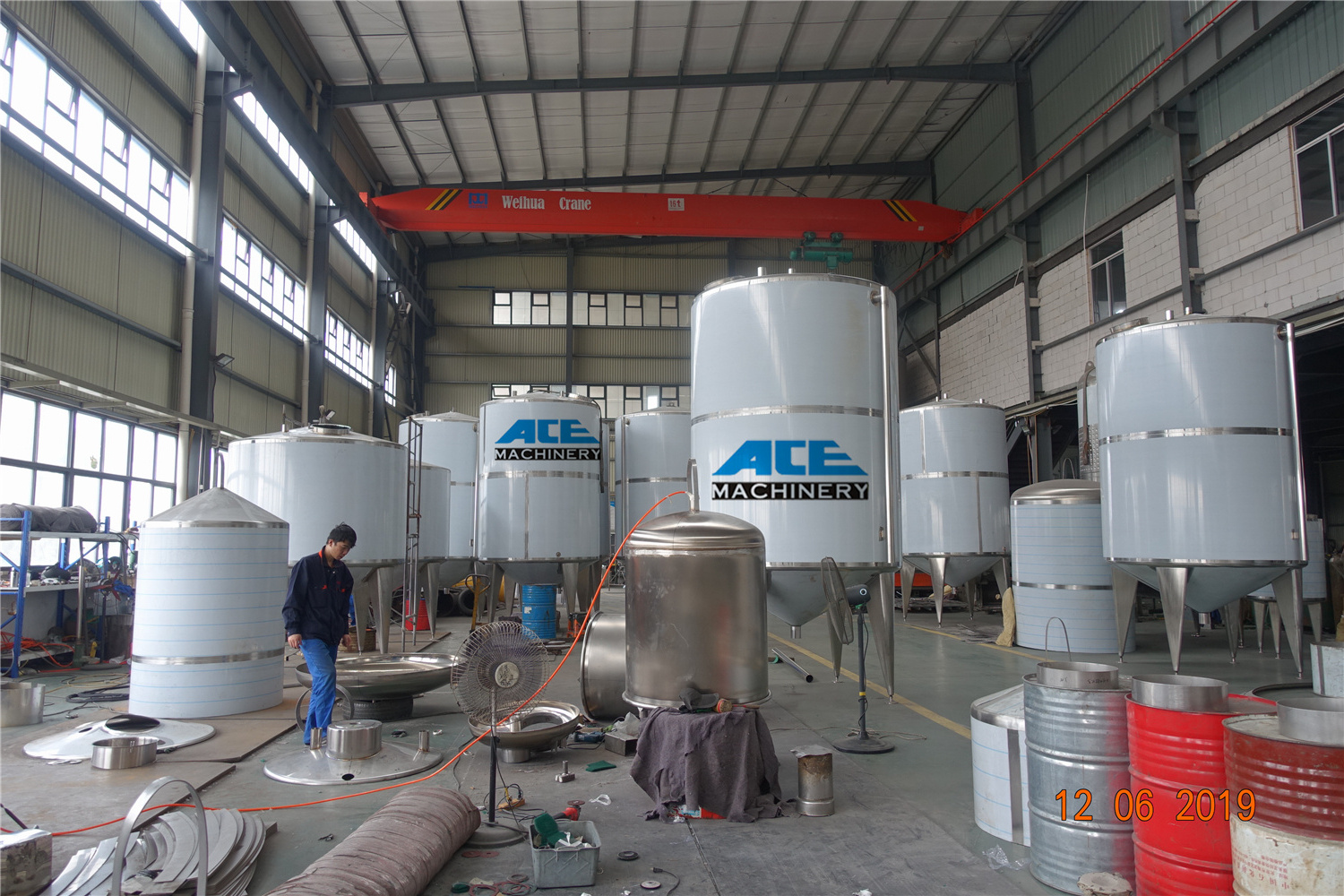 Factory Custom Made Stainless Steel 100-100000 liter Water Storage Tank For Honey Milk Chemical alcohol Liquid Storage Tank