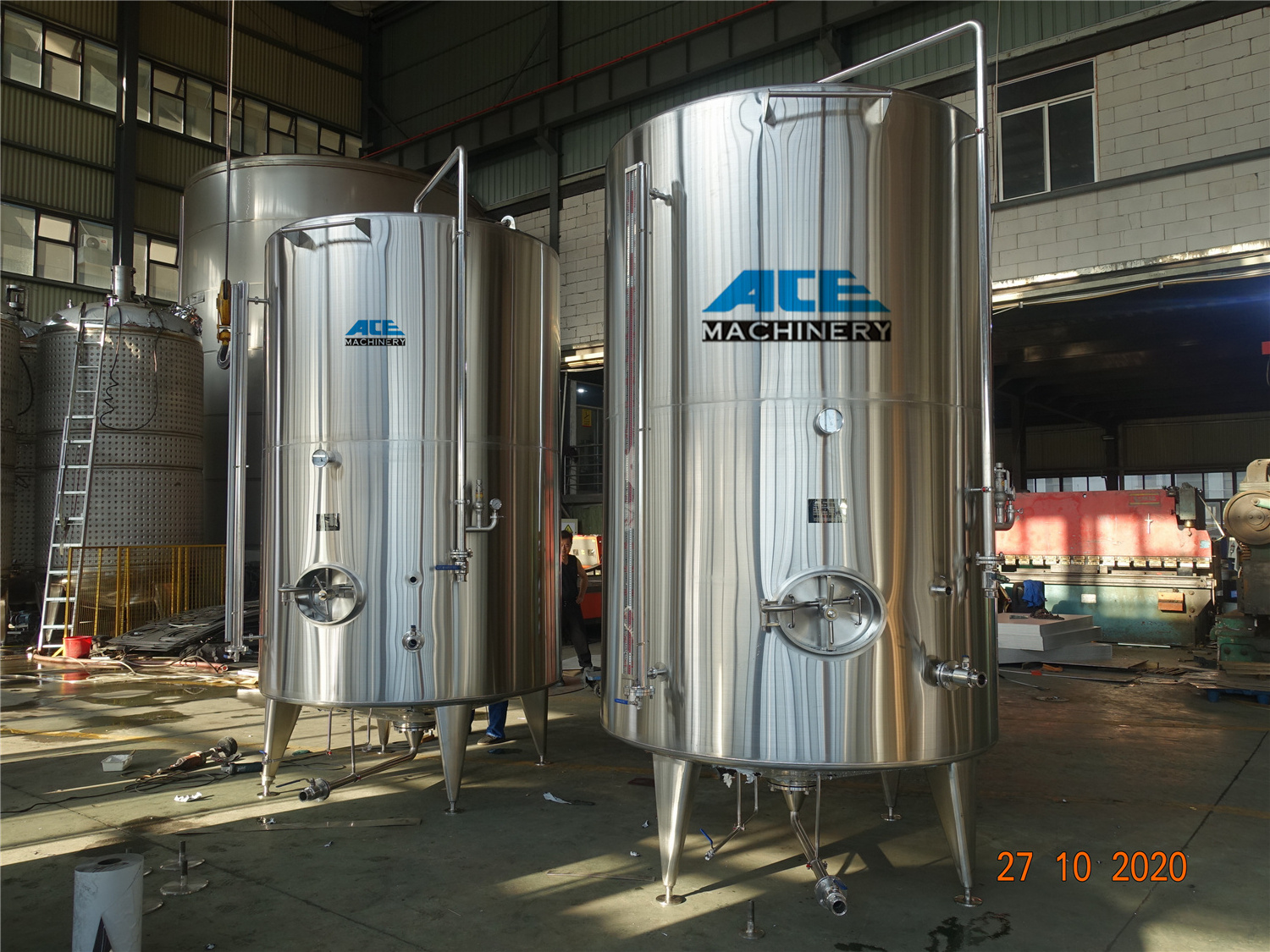 Factory Custom Made Stainless Steel 100-100000 liter Water Storage Tank For Honey Milk Chemical alcohol Liquid Storage Tank