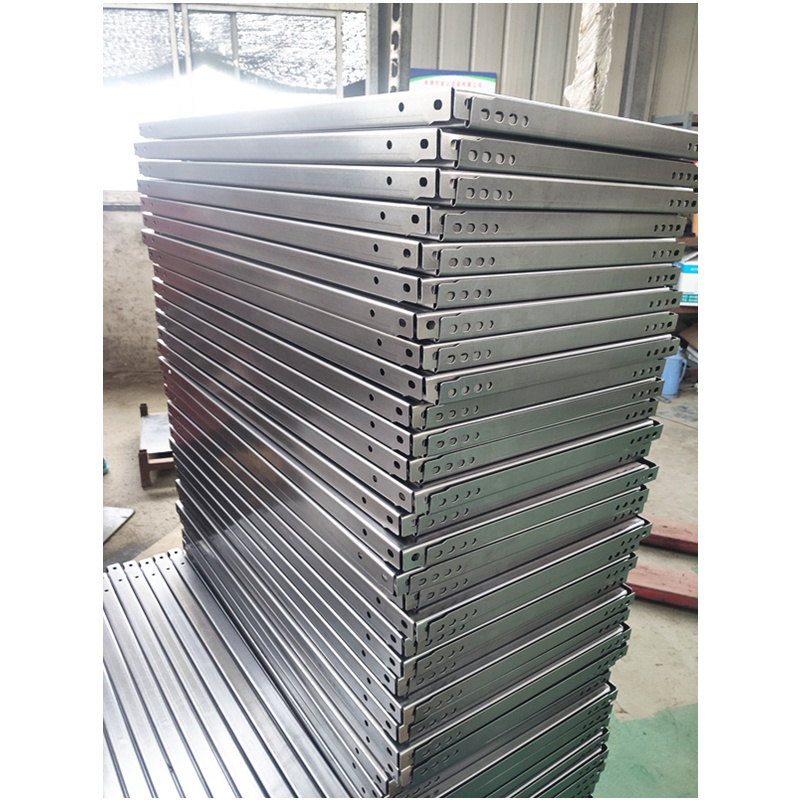 galvanized powder coated steel wholesale cookie slotted angle post for angle shelves with boils andf nuts and corner plates