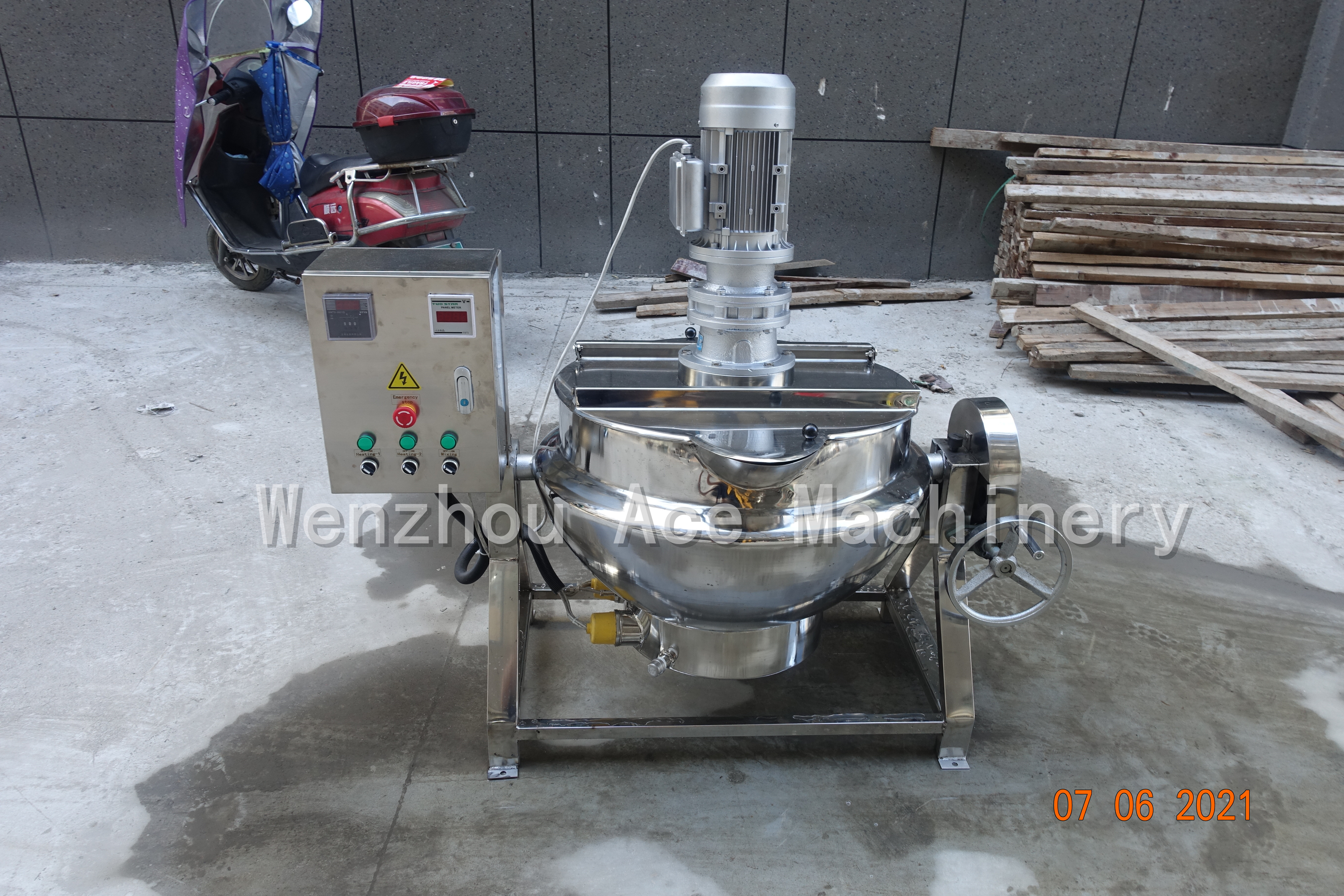 Multi Electric Jacketed Kettle With High Pressure Canner Stirrer