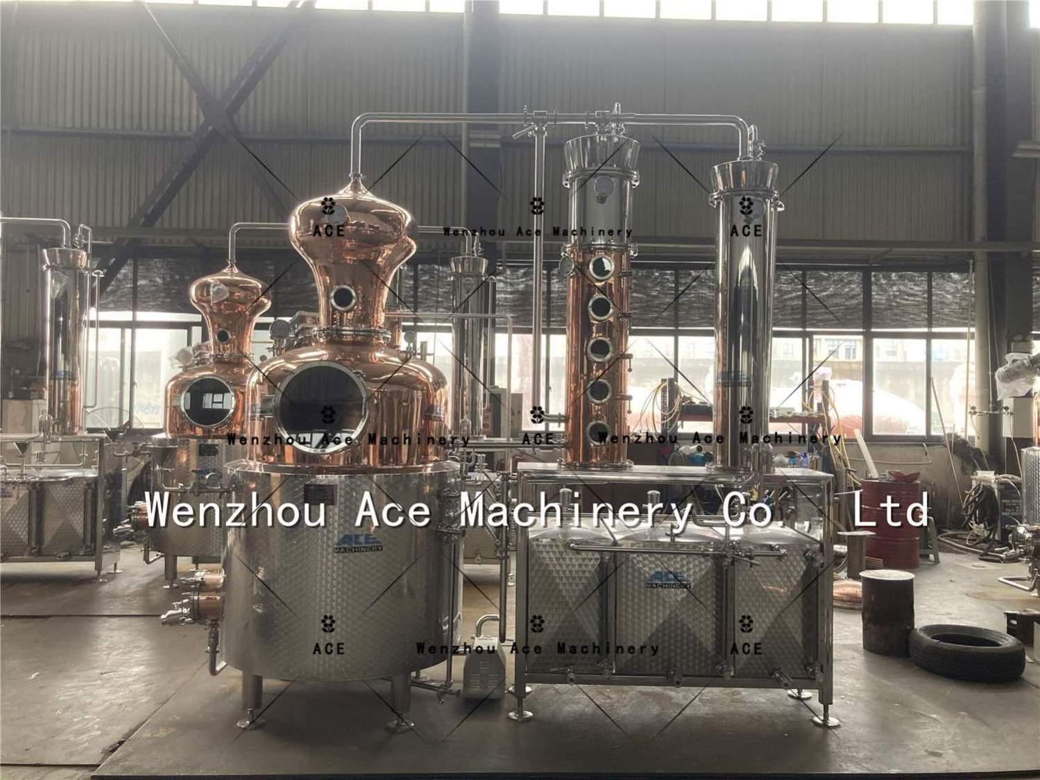 Automation Equipment Making Hennessy, Jack Daniels Whisky, Savoy Whisky Copper Distillert Prime Vodka Distillery