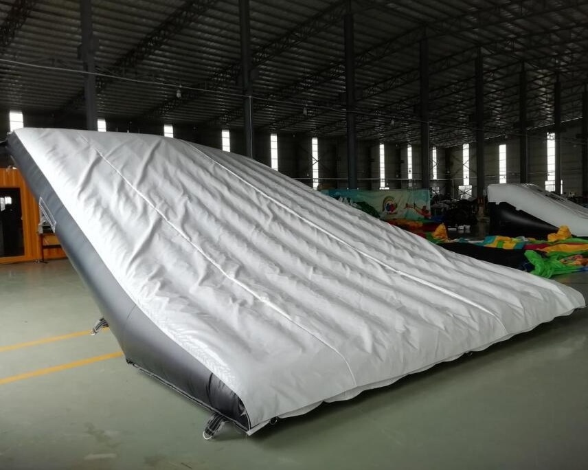 Inflatable Stunt  Ramp Airbag Bike Jump for Sale