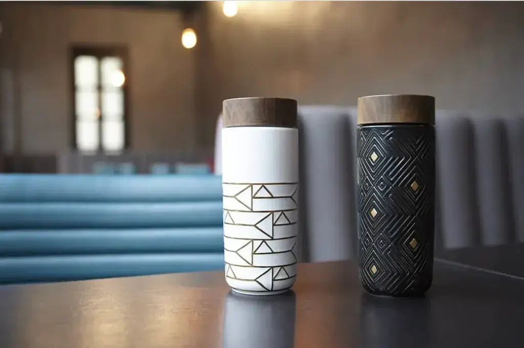 Acera Liven The Miracle Gold Ceramic Tumbler Crafted with Beautiful Designs Excellent Engraving Technique