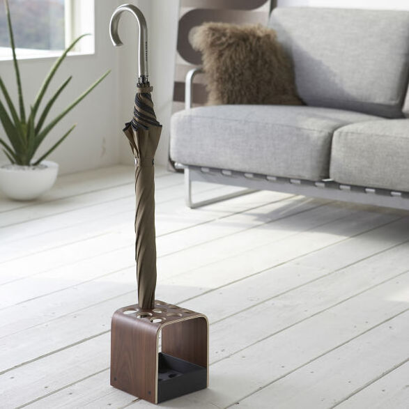 Trending Design Umbrella Stand Stainless Steel Indoor Home Rain Gear Home and Garden With Brown Color Umbrella Holder