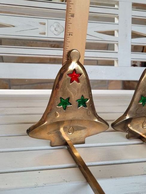 Trending Christmas Pattern Stocking Holder Light In Weight Easy Mountable Metal Stocking Holder At Special Prices