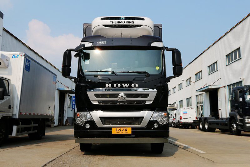 HOWO 4x2 Good Hot Selling Closed Van Cargo Truck